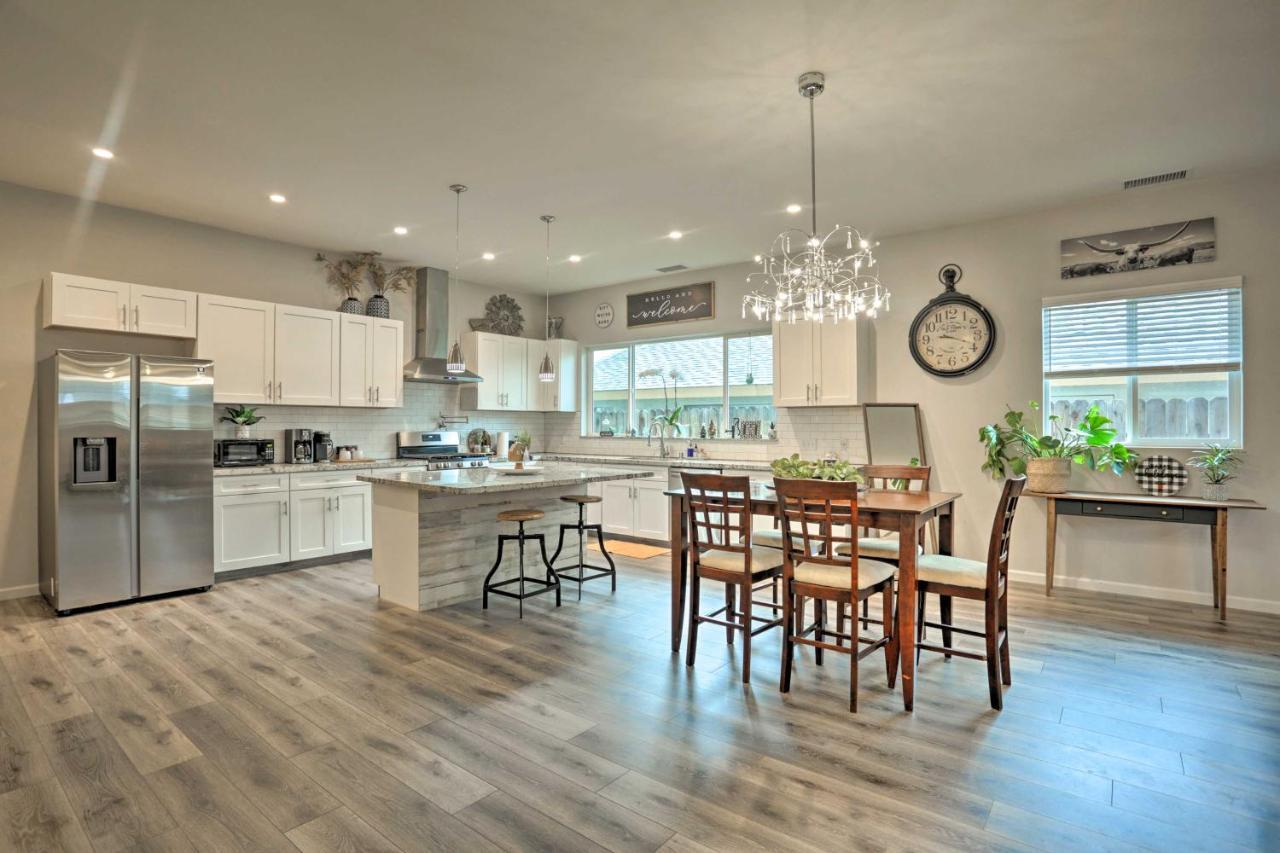 Stunning Clovis Home About 1 Mile To Old Town! エクステリア 写真