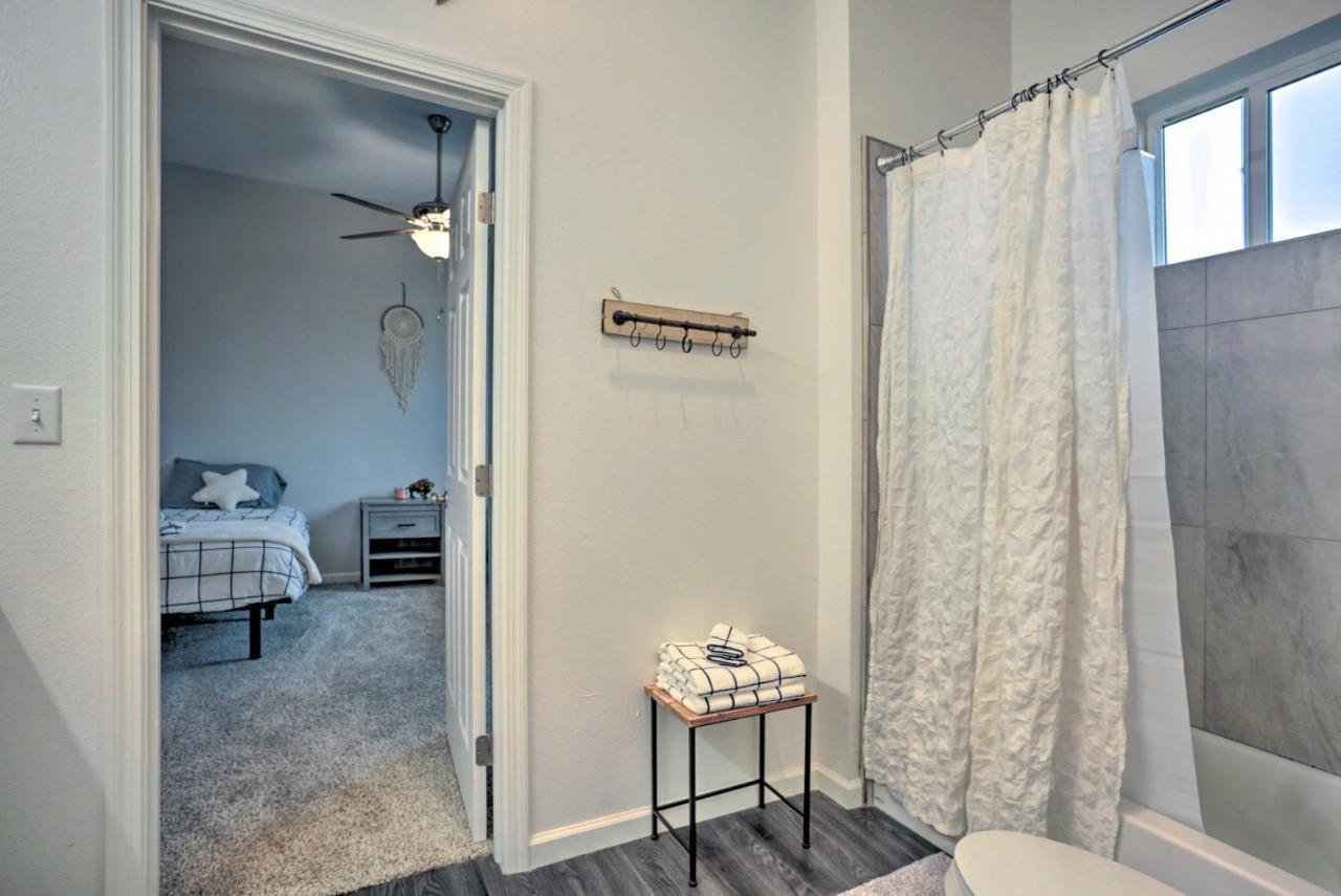 Stunning Clovis Home About 1 Mile To Old Town! エクステリア 写真